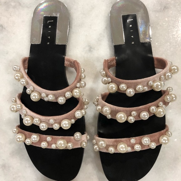 leith sandals pearl